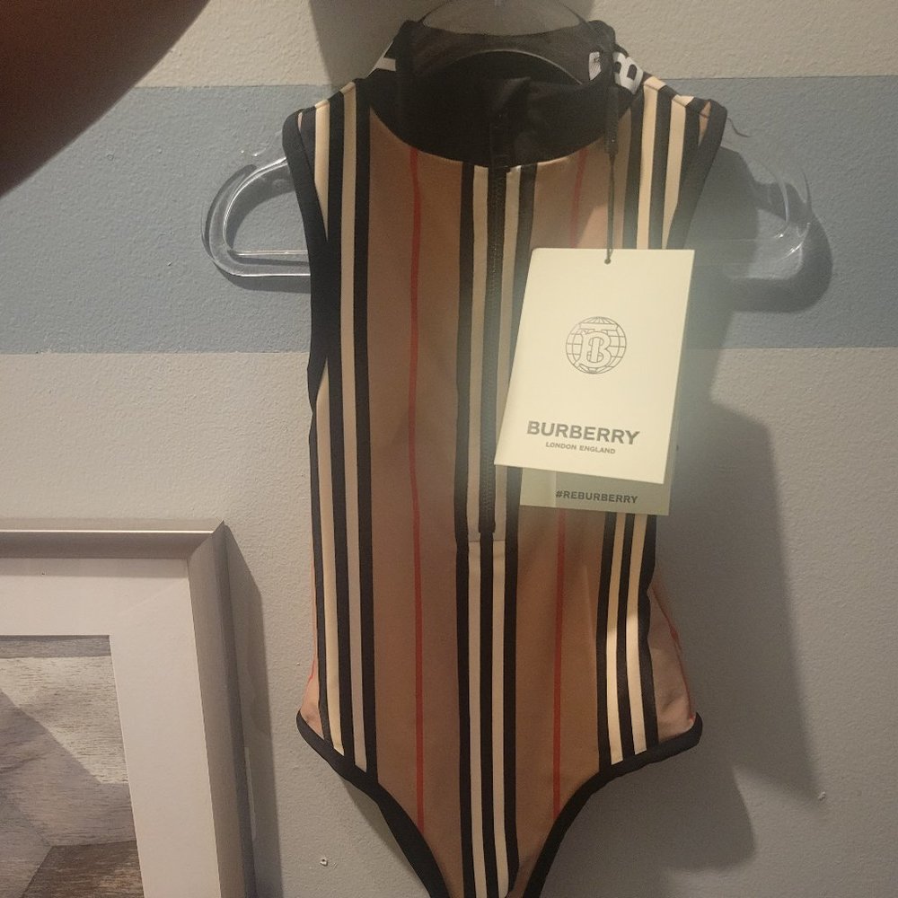 NWT Burberry Girls Bathingsuit